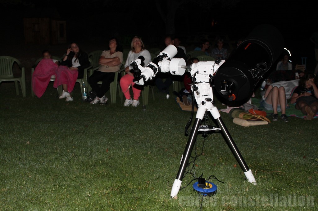 Parc de SALECCIA ,nuit des étoiles du 08/08/2016, Un public conquis, venu admirer le spectacle avec projection sur grand écran.